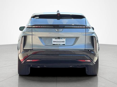 Used 2024 Cadillac Lyriq Luxury AWD/4WD image 4
