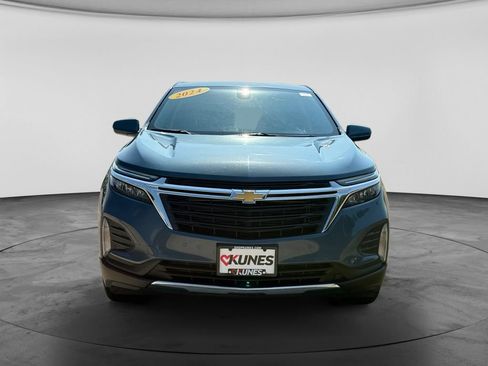 Used 2024 Chevrolet Equinox LT AWD/4WD image 2