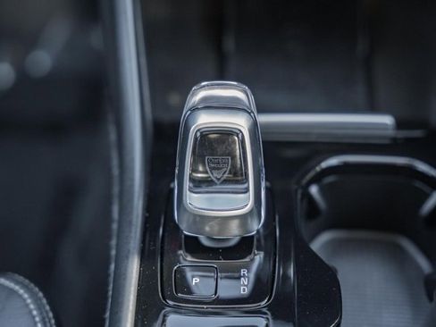 Certified 2025 Volvo XC40 B5 Plus image 27