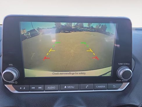 Used 2022 Nissan Sentra SV image 23