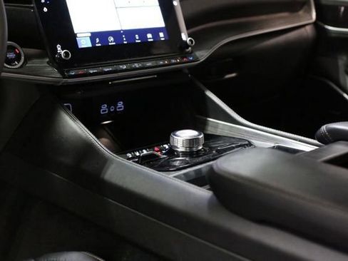 Used 2023 Jeep Wagoneer L Series II image 15