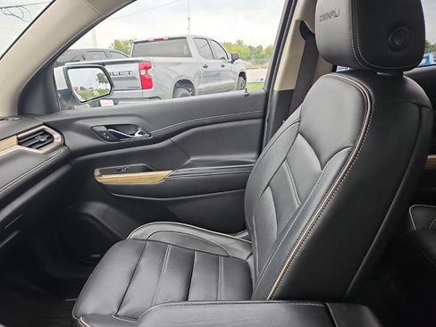 Used 2019 GMC Acadia Denali w/ Technology Package AWD/4WD image 32