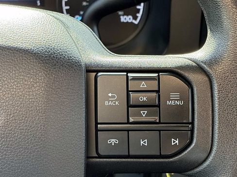 Used 2025 Ford F550 2WD Regular Cab Super Duty w/ XLT Value Package image 27