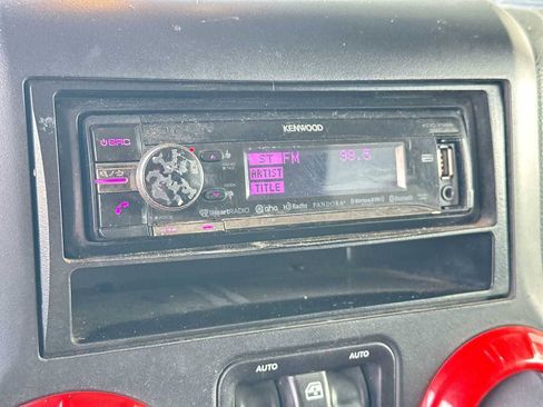 Used 2016 Jeep Wrangler Unlimited Rubicon w/ Connectivity Group image 20