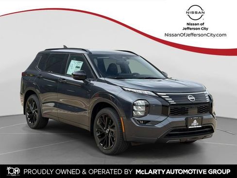 New 2026 Nissan Rogue Platinum AWD/4WD image 1