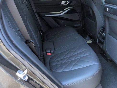 New 2026 BMW X5 xDrive40i w/ M Sport Package AWD/4WD image 22