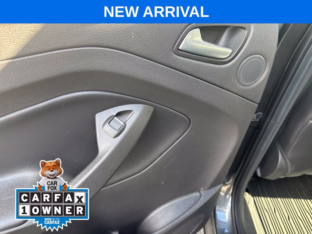 Used 2019 Ford Escape Titanium AWD/4WD image 25