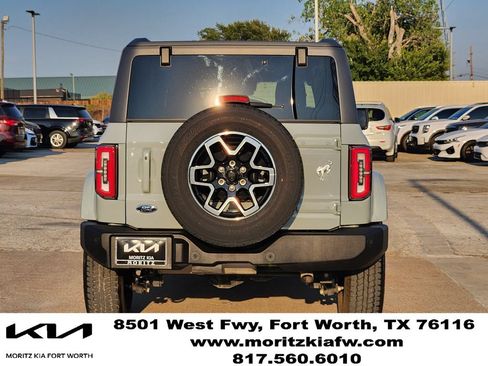 Used 2024 Ford Bronco Outer Banks AWD/4WD image 5