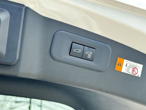 Used 2025 Lexus NX 350 AWD w/ Premium Package image 36