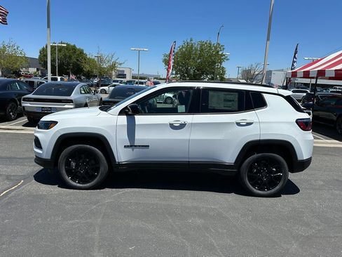 New 2026 Jeep Compass Latitude AWD/4WD image 3