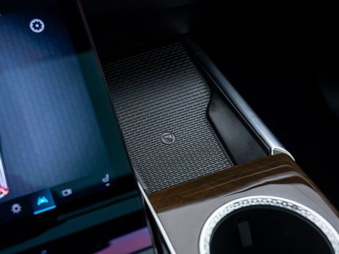 New 2026 Cadillac Escalade Platinum Sport w/ LPO, ONYX Package image 31