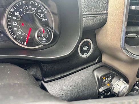 Used 2022 RAM 1500 Laramie AWD/4WD image 24