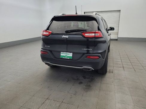 Used 2016 Jeep Cherokee Limited w/ Technology Group AWD/4WD image 7