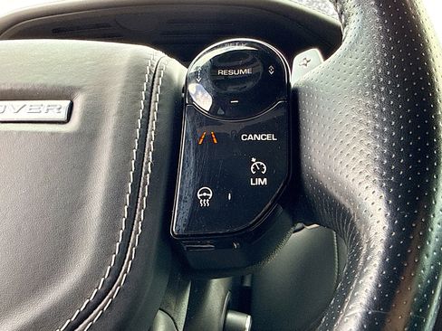 Used 2022 Land Rover Range Rover Sport SVR image 38