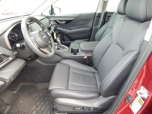 Used 2025 Subaru Legacy Limited image 12