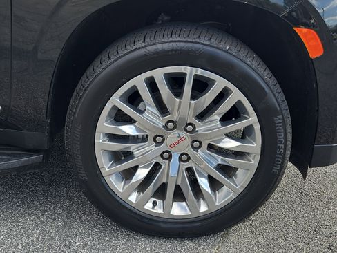 Used 2023 GMC Yukon SLT image 7