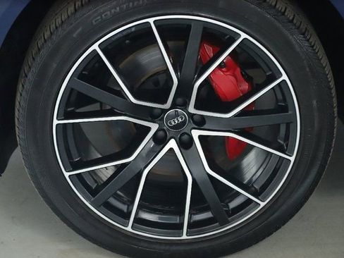 Used 2020 Audi Q8 Premium Plus image 40