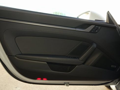 Used 2025 Porsche 911 Carrera image 26