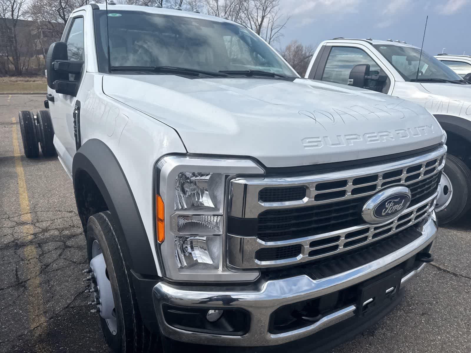 Used 2023 Ford F450 XLT w/ XLT Value Package RWD image 16