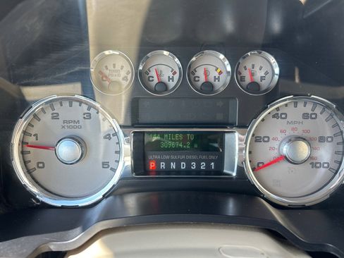 Used 2009 Ford F350 4x4 Crew Cab DRW Super Duty image 26