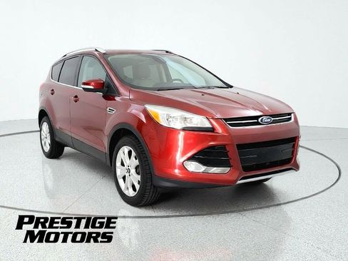 Used 2014 Ford Escape Titanium image 2