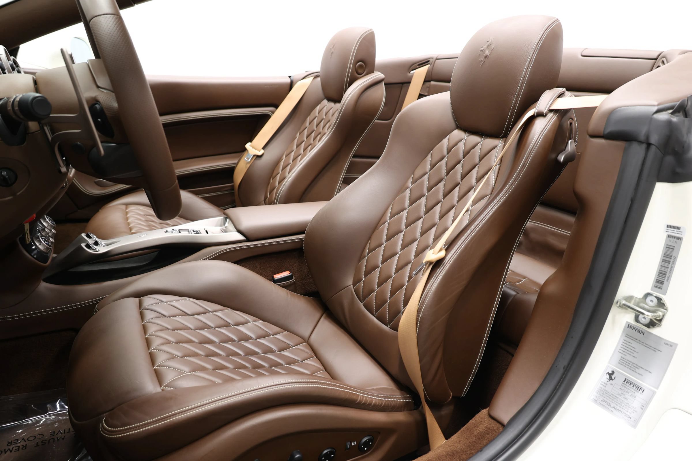 Used 2010 Ferrari California RWD image 18