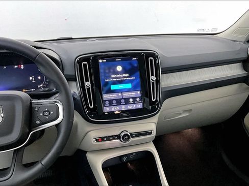 New 2026 Volvo XC40 B5 Plus w/ Protection Package Premier AWD/4WD image 16
