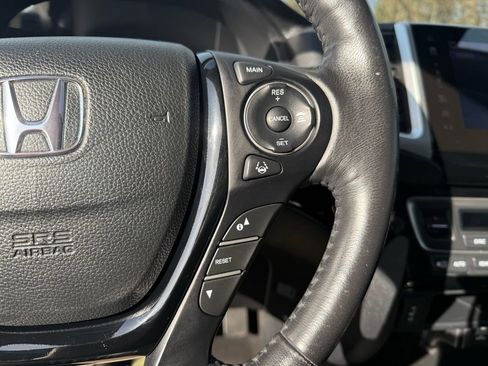 Used 2017 Honda Ridgeline RTL-E image 21