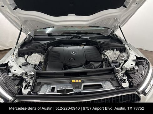 Certified 2025 Mercedes-Benz GLC 300 image 31