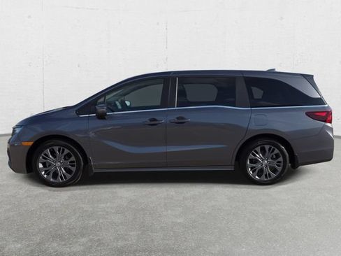 Used 2025 Honda Odyssey Touring image 8