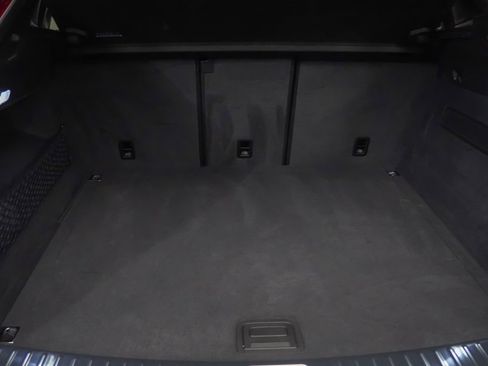 Certified 2025 Porsche Cayenne Coupe image 13