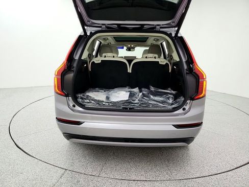 New 2026 Volvo XC90 T8 Ultra w/ Lounge Package AWD/4WD image 19