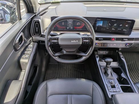 Certified 2026 Kia Sorento S w/ S Panoramic Sunroof Package FWD image 13