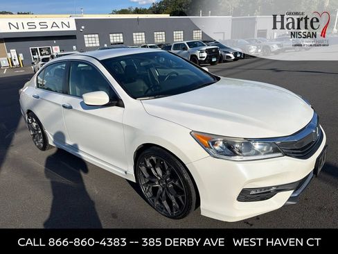 Used 2017 Honda Accord Sport Special Edition image 3