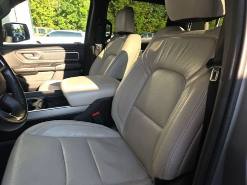 Used 2022 RAM 1500 Big Horn AWD/4WD image 6