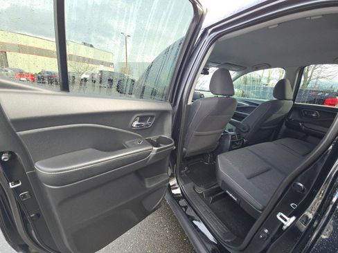 Used 2021 Honda Ridgeline Sport image 17