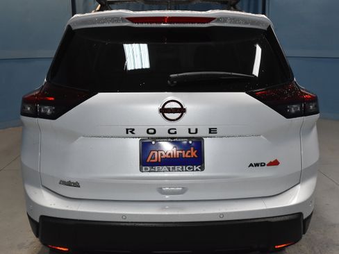 New 2026 Nissan Rogue SV AWD/4WD image 23