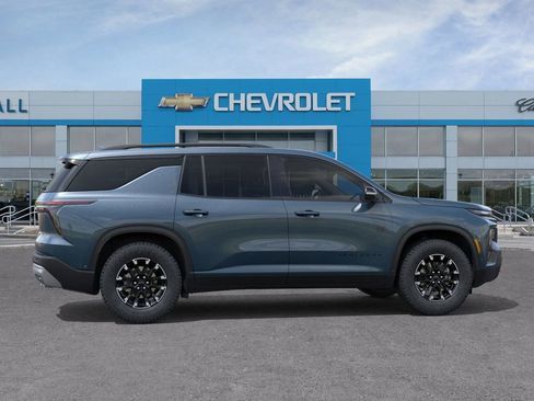 New 2026 Chevrolet Traverse Z71 w/ Enhanced Driving Package image 8