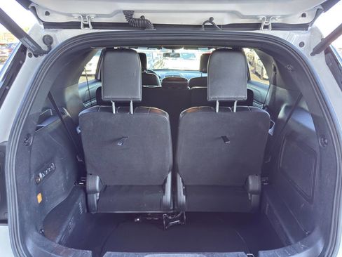 Used 2018 Ford Explorer Sport AWD/4WD image 25