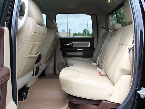 Used 2015 RAM 2500 Laramie w/ Protection Group AWD/4WD image 19