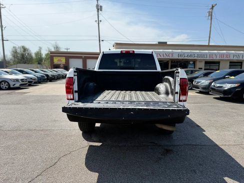Used 2019 RAM 1500 Classic SLT w/ Luxury Group image 7