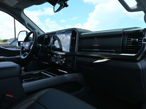 New 2026 Ford F350 Lariat w/ Lariat Premium Package AWD/4WD image 33