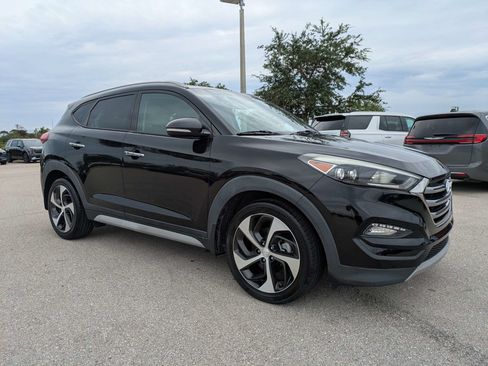 Used 2018 Hyundai Tucson Limited FWD image 2