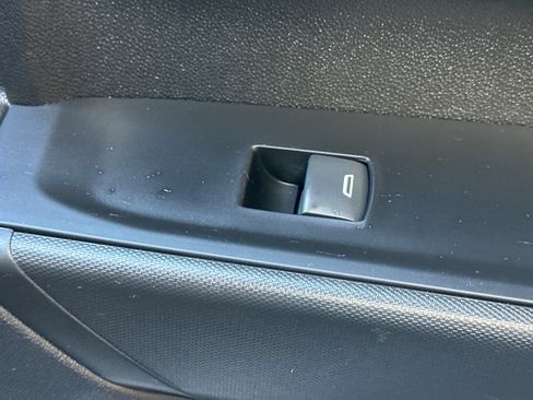 Used 2022 GMC Sierra 1500 Pro w/ Pro Value Package image 17