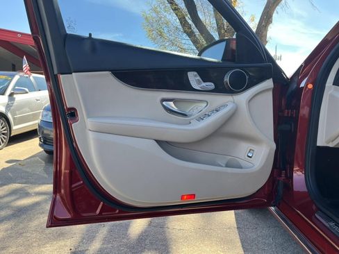 Used 2016 Mercedes-Benz C 300 Luxury image 11