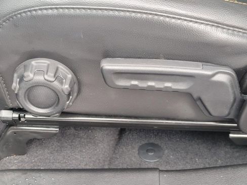 Used 2021 Jeep Wrangler Unlimited Sahara image 13