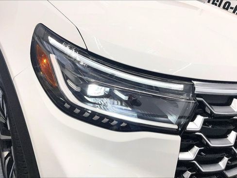 New 2026 Ford Explorer Platinum AWD/4WD image 32