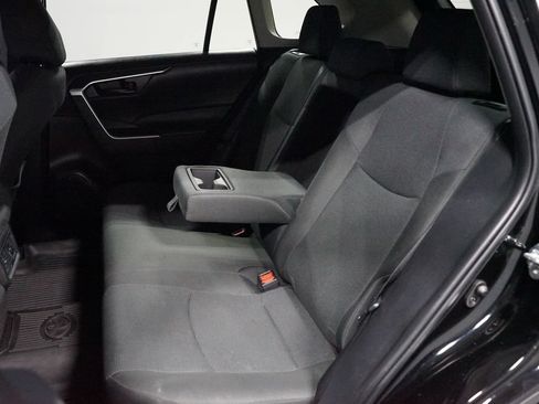 Certified 2025 Toyota RAV4 LE FWD image 27