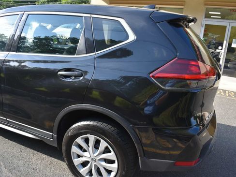 Used 2018 Nissan Rogue S AWD/4WD image 64