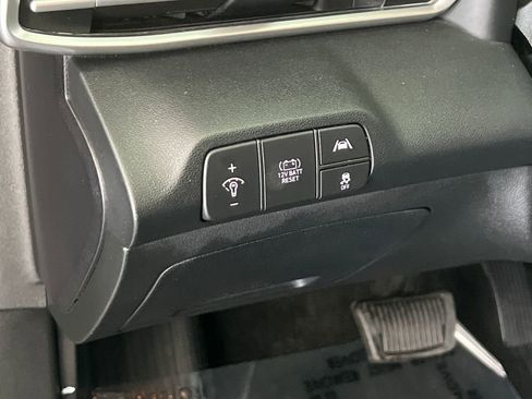 Used 2022 Hyundai Elantra Blue image 32